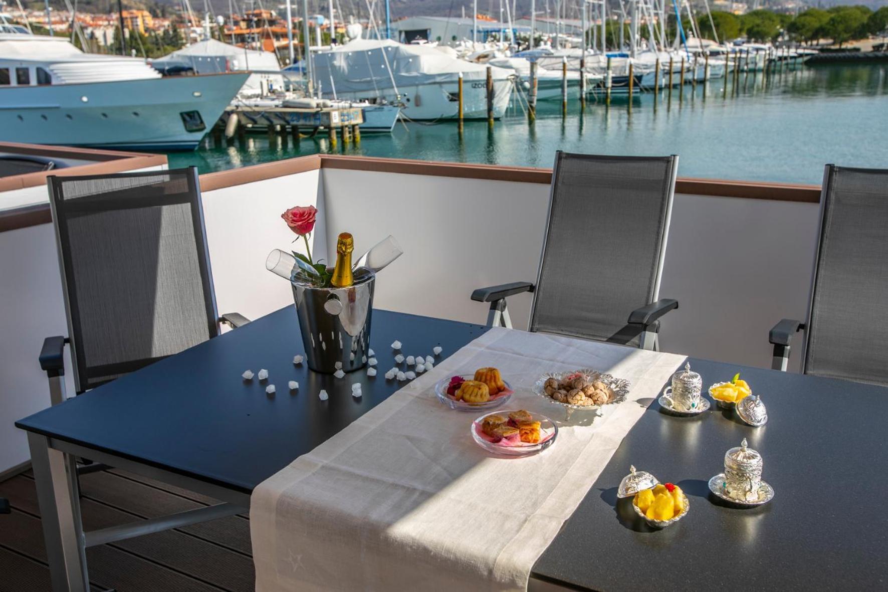 Villa Floating Sea House Principessa Portorose Esterno foto
